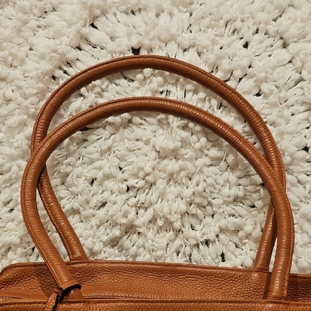 Kattee Tan Leather Satchel with Gold Hardware - Picture 2 of 16